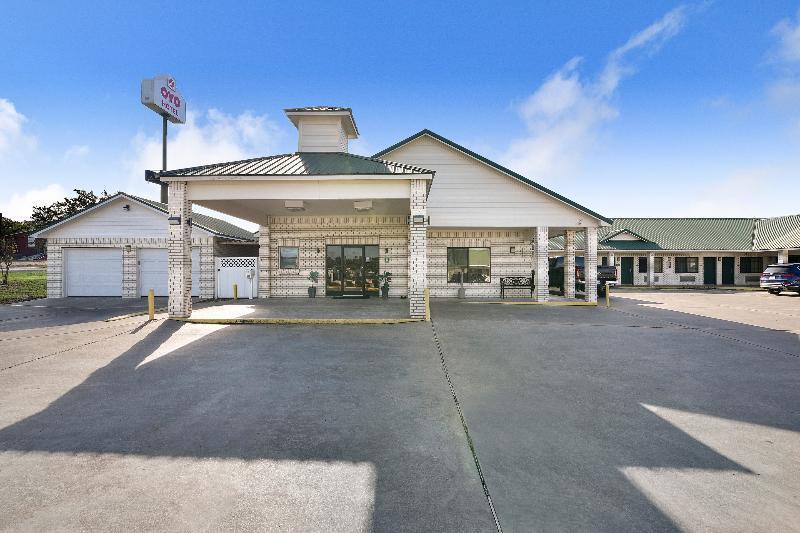 Oyo Hotel Yoakum West Екстер'єр фото