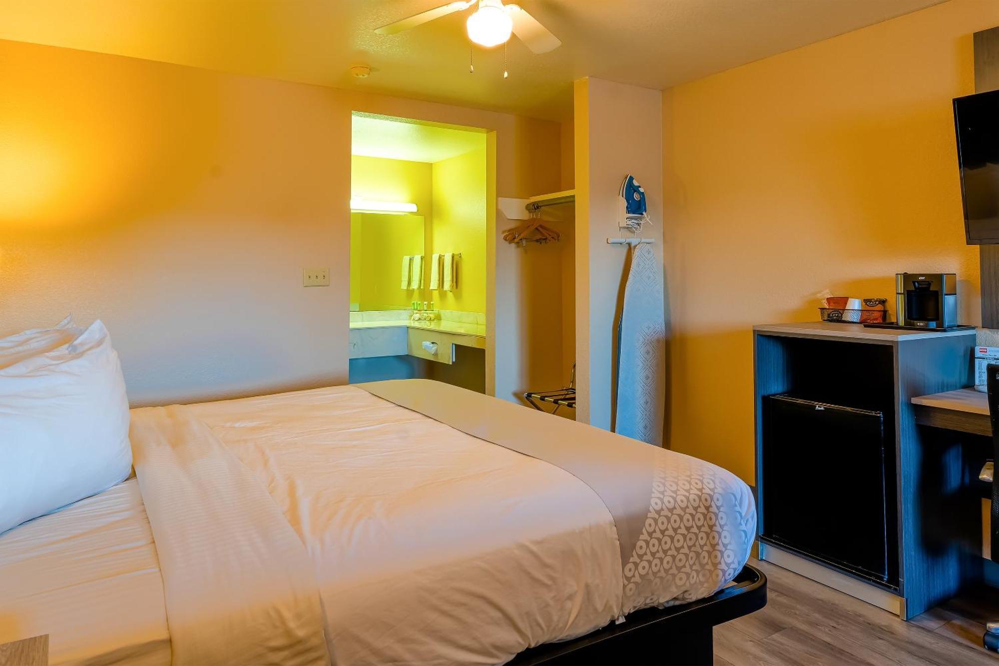 Oyo Hotel Yoakum West Екстер'єр фото