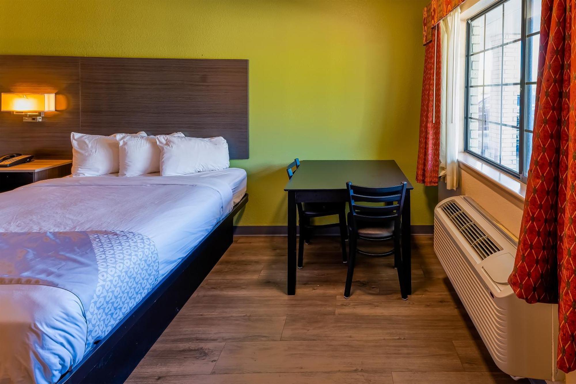 Oyo Hotel Yoakum West Екстер'єр фото