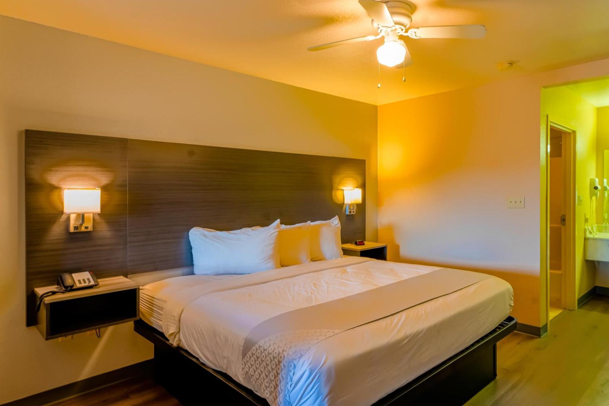 Oyo Hotel Yoakum West Екстер'єр фото